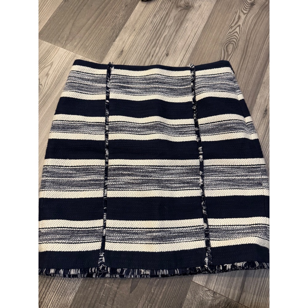 NWT Banana Republic Navy White Striped Tweed Fringe Mini Skirt Size 4